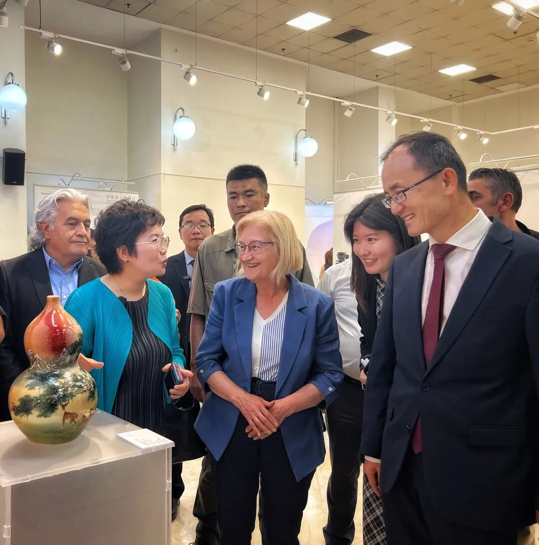 China Porcelain Global Journey ceramic exhibition opens in Turkiye